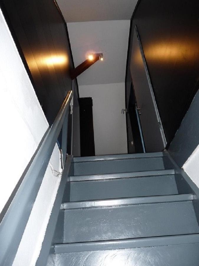 Ferienwohnung In Duesseldorf Hassel Luaran gambar